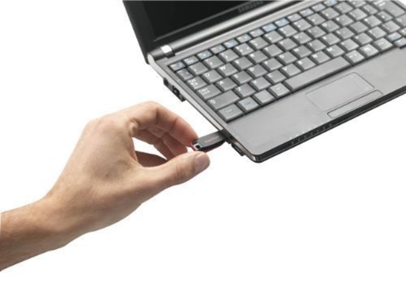 SanDisk 128 GB Cruzer Blade Usb Flash Drive - Sdcz50 - 128 - B35Visit the SanDisk Store